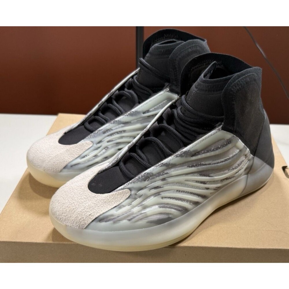 YZY QNTM Men's Basketball Shoes Flaora Yeezy Boost GW5314 Size 10